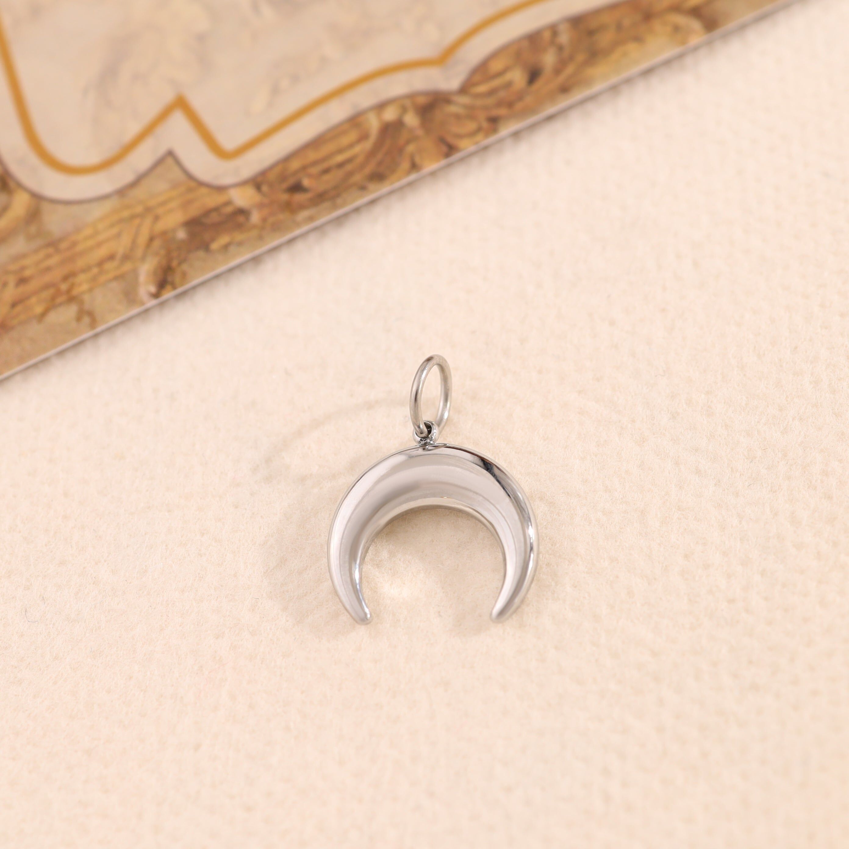 Set di 3 ciondoli curvi a forma di luna in argento