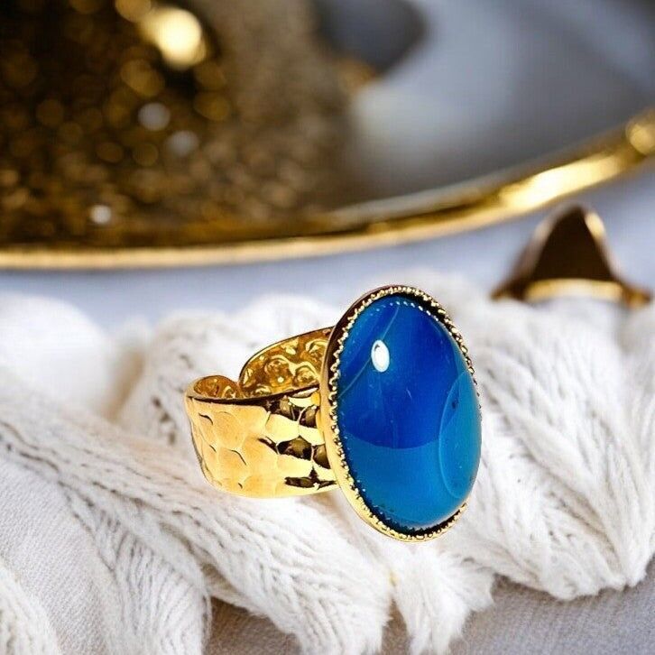 Anello “FLORA” in oro fino realizzato con pietra Agata