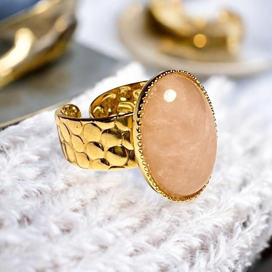 Anello “COLINE” in oro fino realizzato con pietra Quarzo rosa