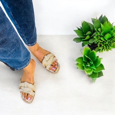 Sandalias planas de lona dorada (paquete de 12 pares, tallas 3-8 del Reino Unido)