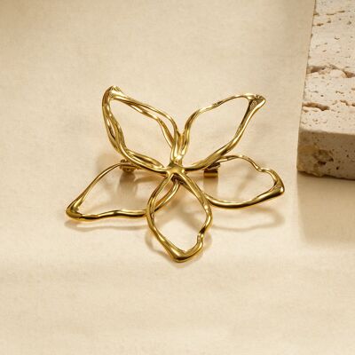 Broche de oro con flor fina