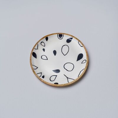 Monochrome Serving Plate with Enamel