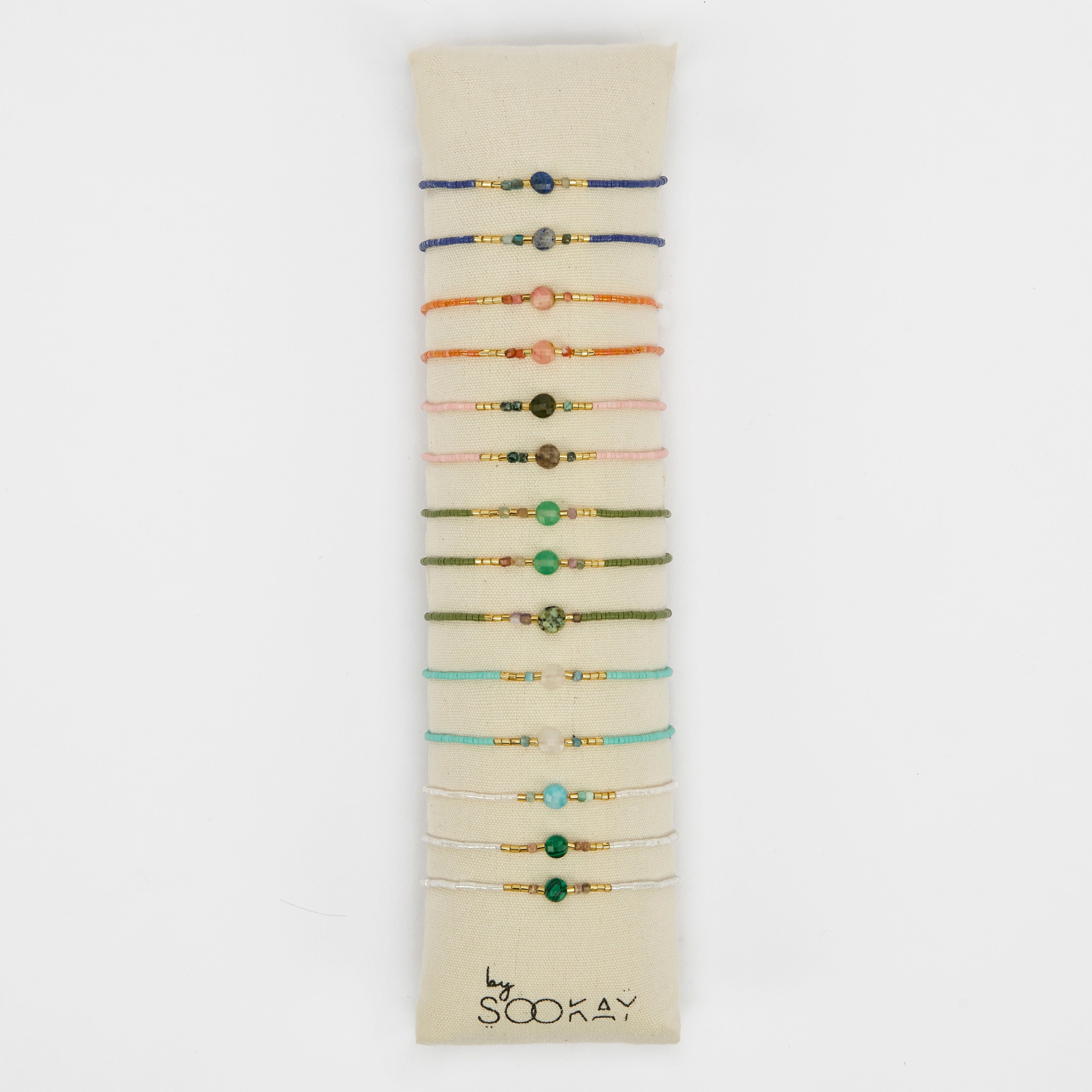 handgemachtes buntes rundes Steinarmband