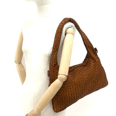 Borsa a tracolla in pelle vintage intrecciata FW25