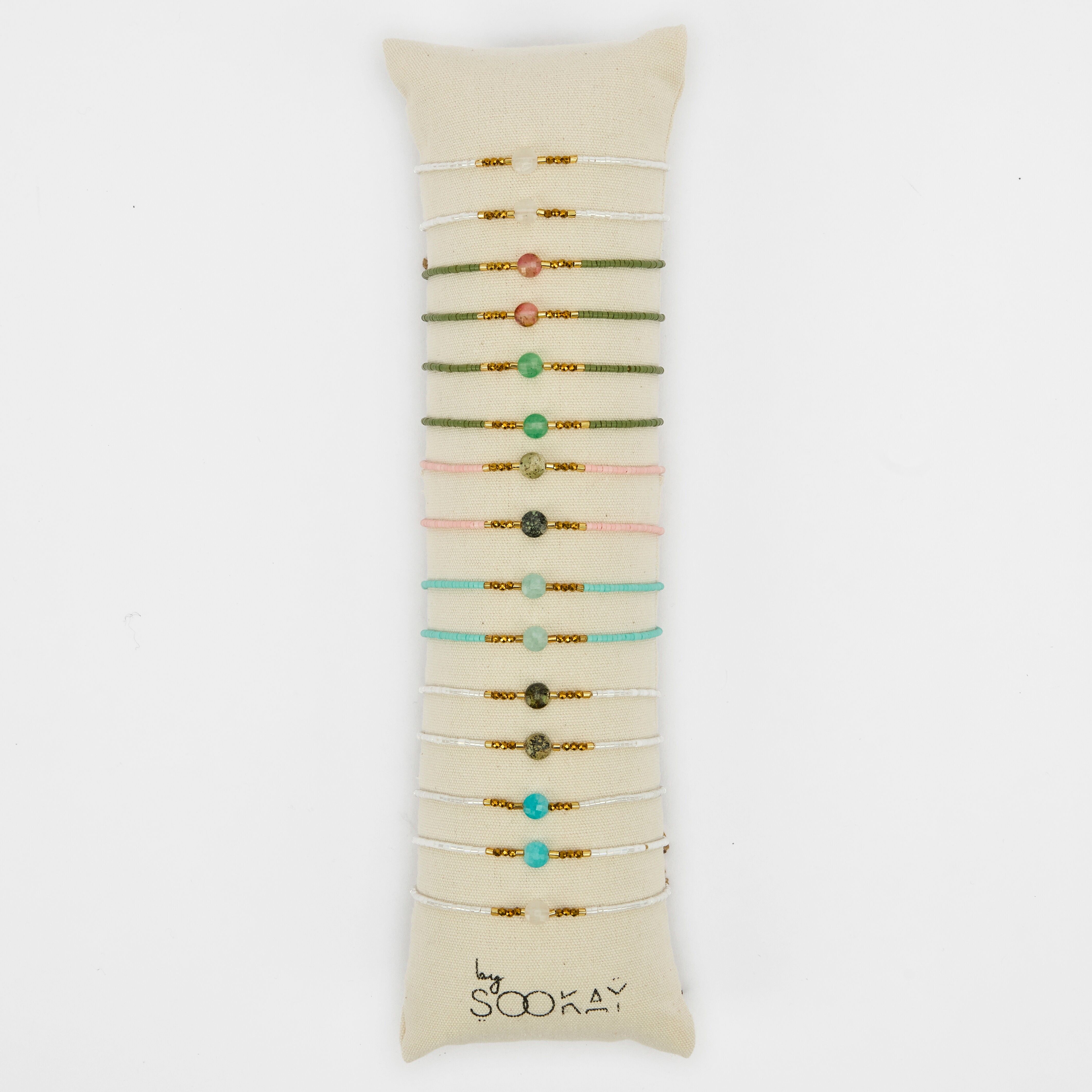 handgemachtes großes rundes Steinarmband