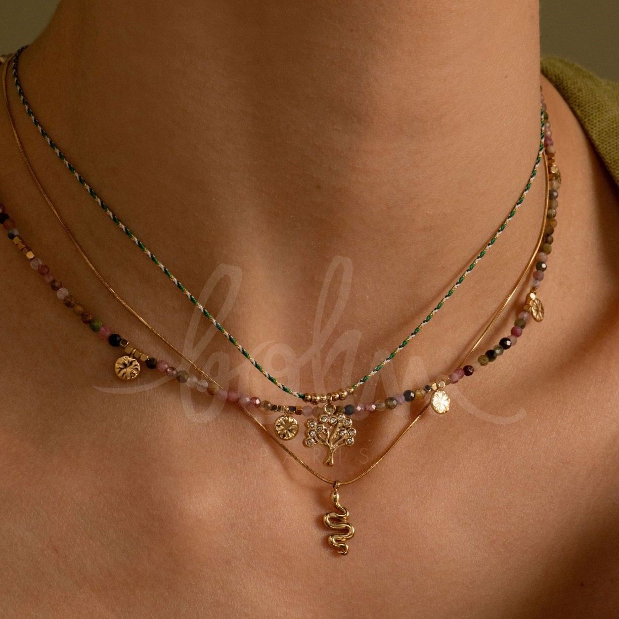 Naïa wire necklace - tree of life with zirconium oxides