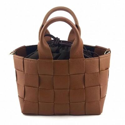 Bolso bandolera de piel de becerro tejida FW25