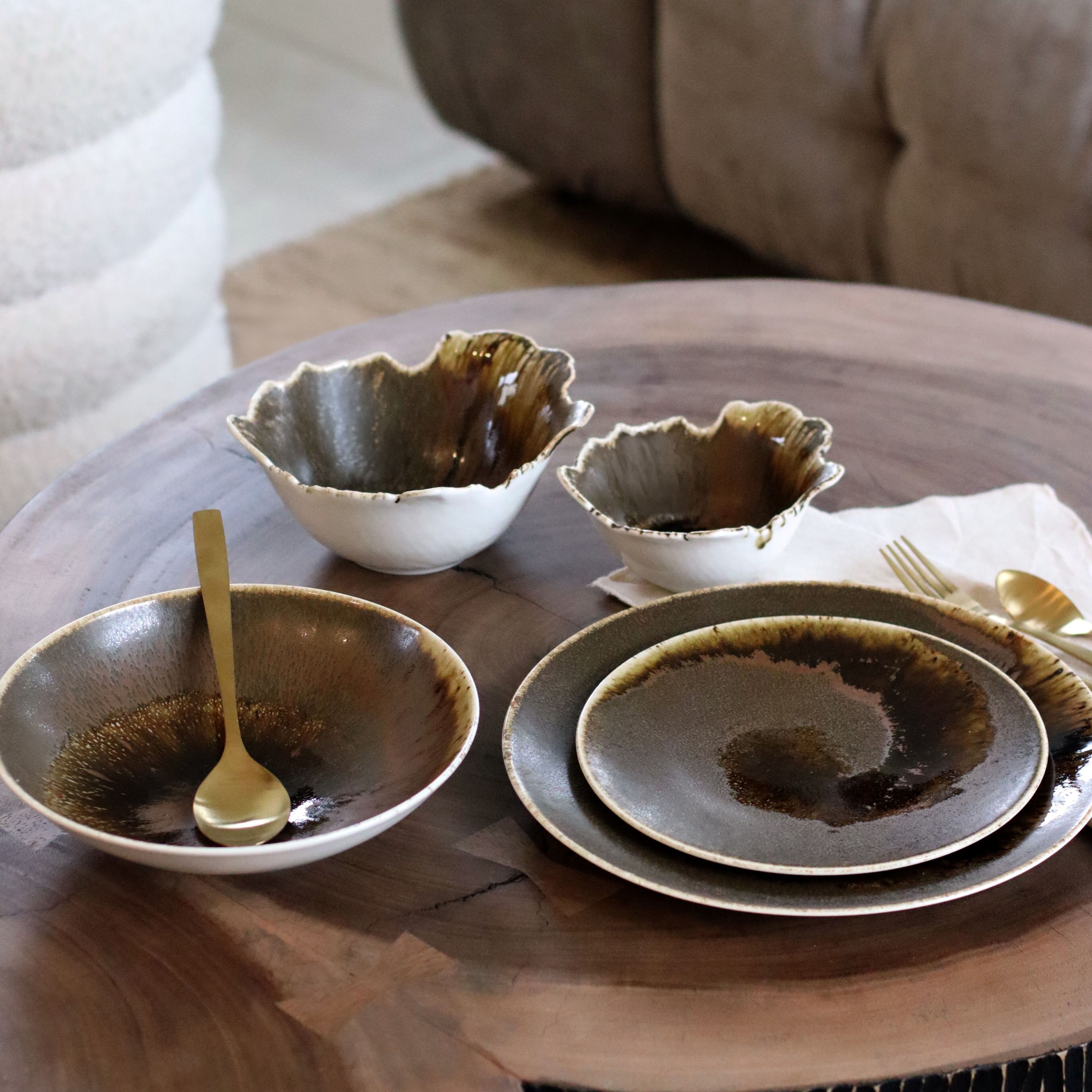 Piatto fondo Saturne 21cm in porcellana marrone