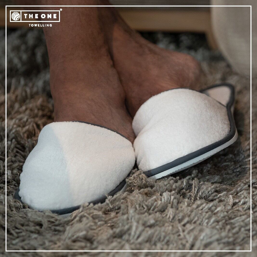 Slippers, 38/40 White/Burgundy