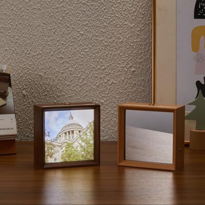 Imagen con iluminación de espejo - Luz nocturna personalizada