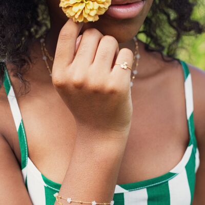 Bracelet enfant avec Etoiles en pierres naturelles vertes doré à l’or fin – made in France