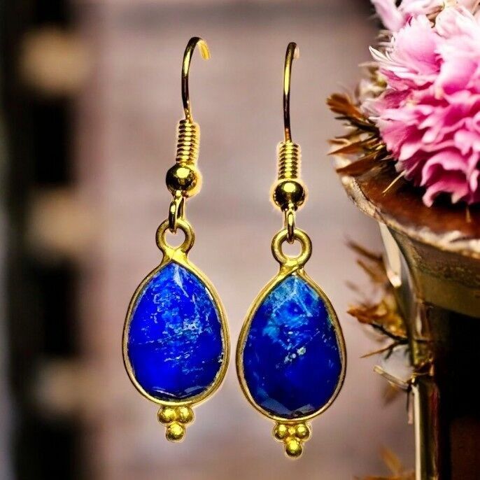 Orecchini “FRESNO” in oro fino. Zaffiro grezzo