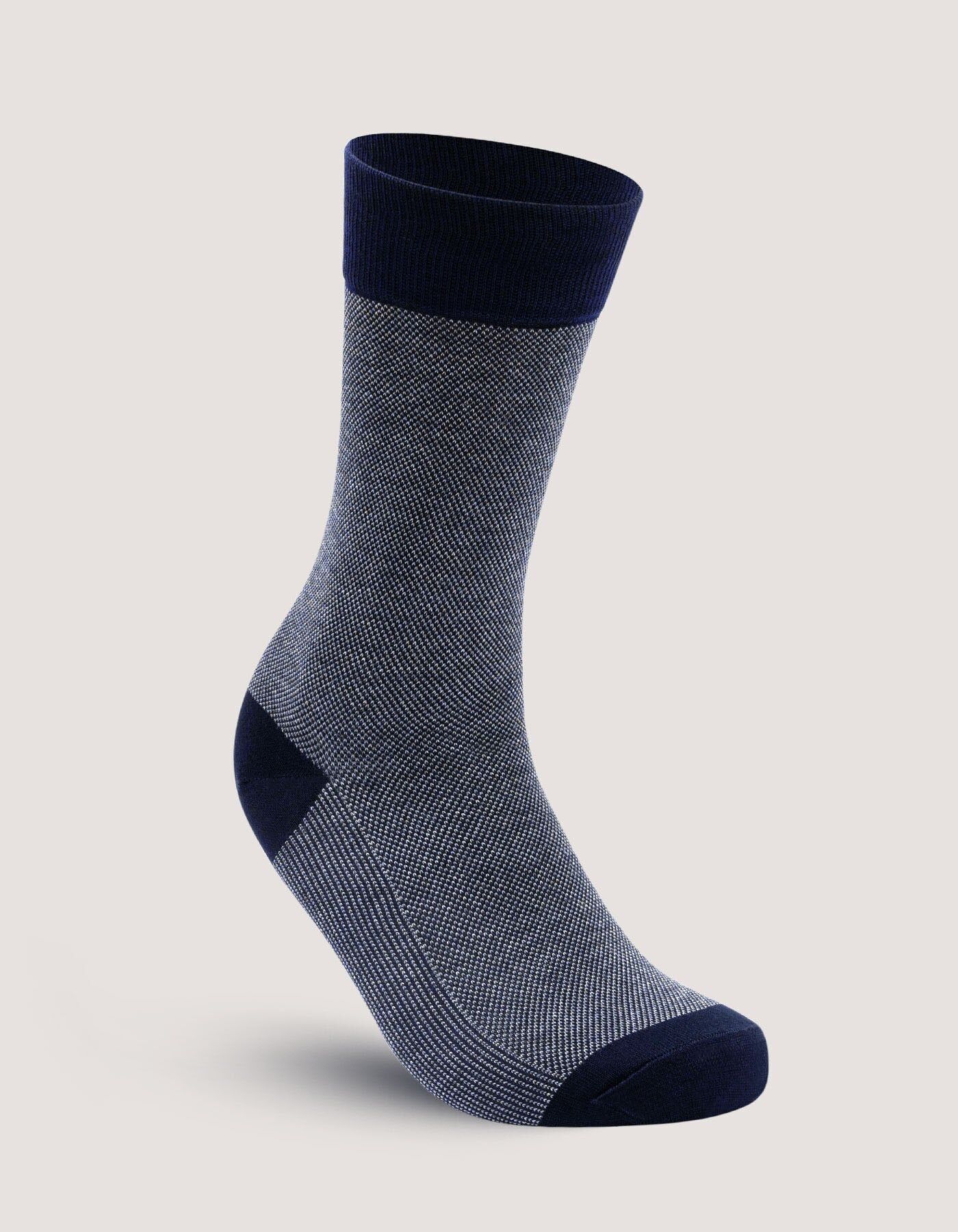 Marineblaue Socken mit Vogelaugenmuster