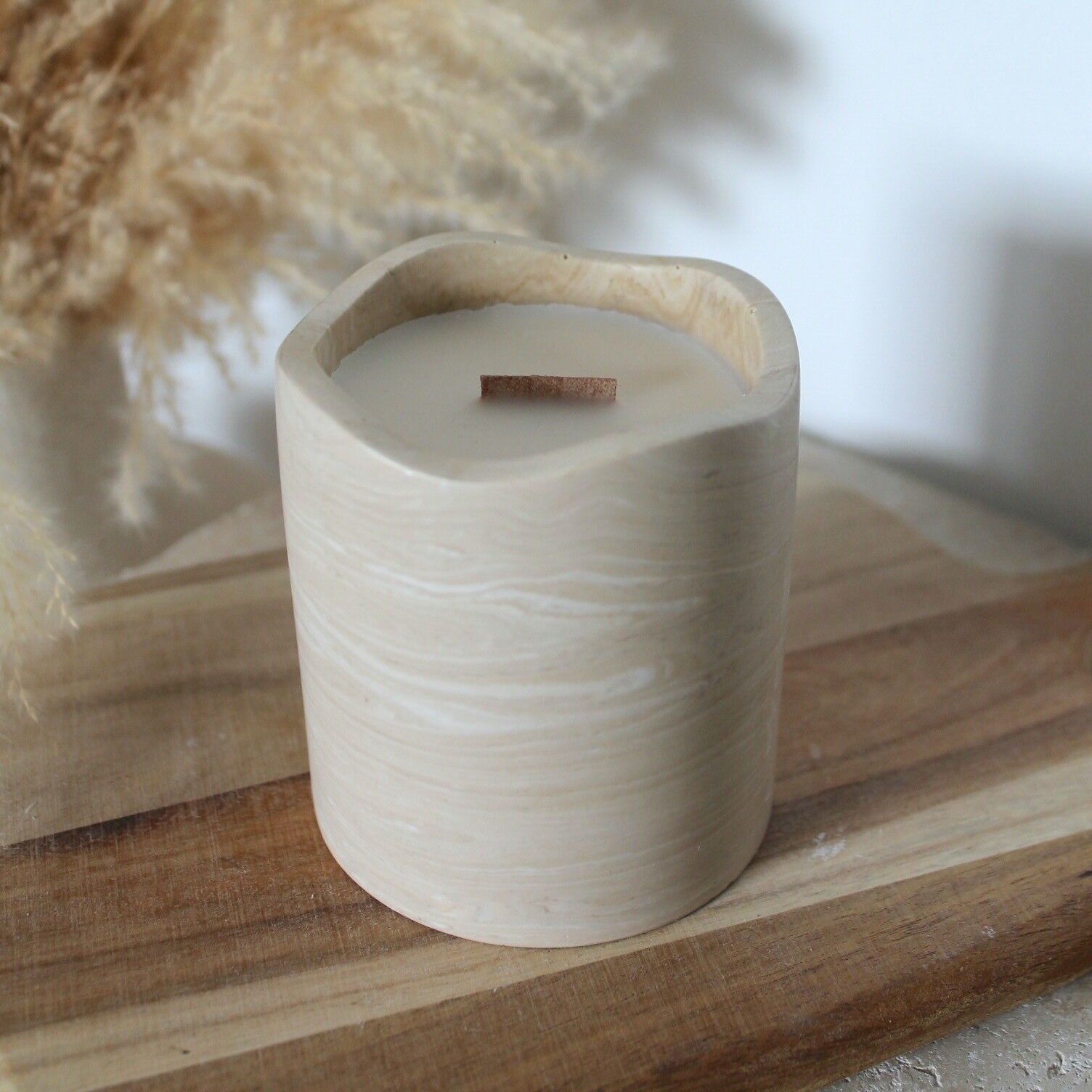 La Discrète scented candle - Beige marble