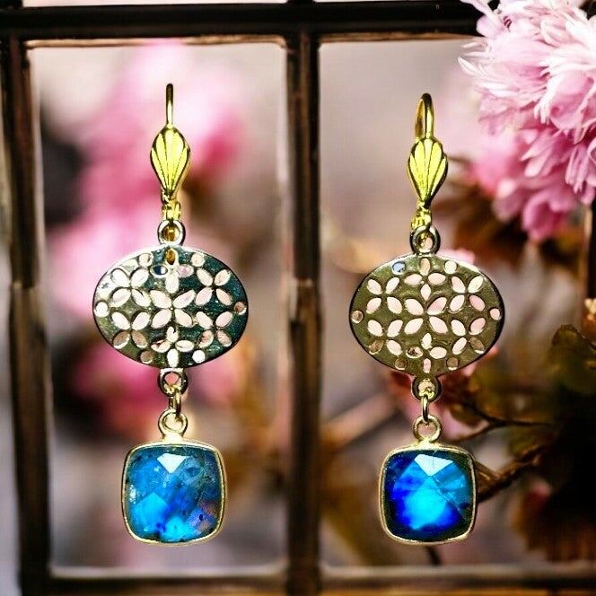 Orecchini “SAVANNAH” in oro fino e Labradorite