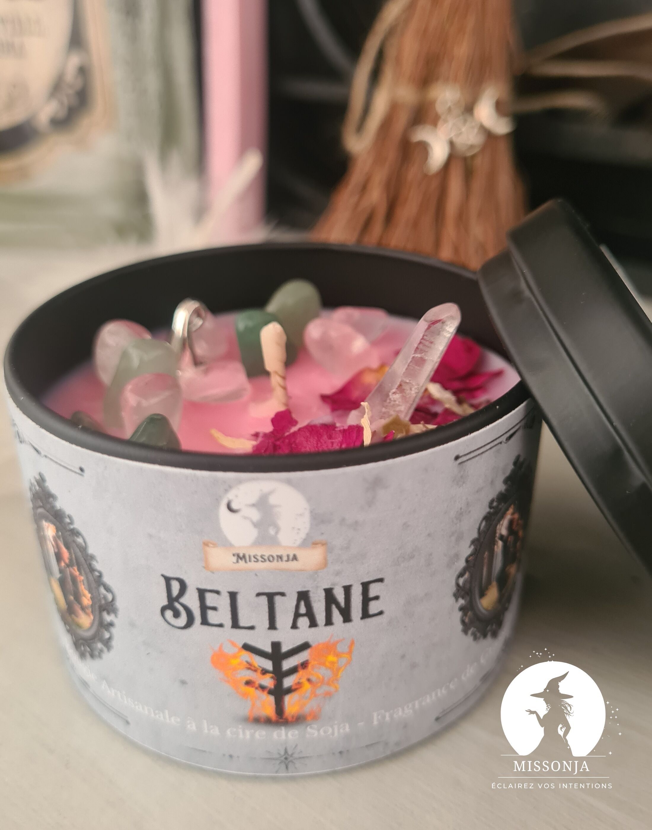 🌺Ritual Candle Soy Wax and Crystals - Beltane (115g)