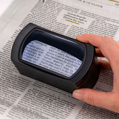 FreeStand 2.Lente d'ingrandimento con supporto pre-focalizzato a 5 LED