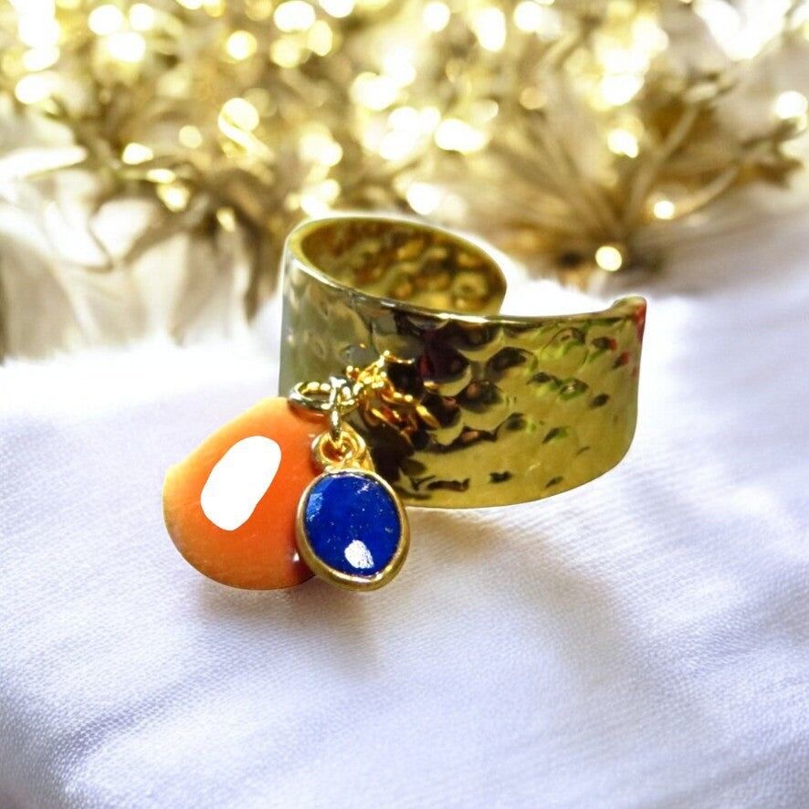 Anello "CAMILLE" placcato oro pregiato con pietra di lapislazzuli e paillettes smaltate