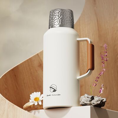 Caraffa isolante in stile minimalista giapponese