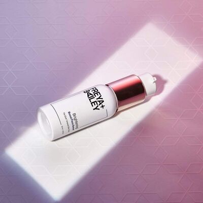 BRIGHTENING Boost Seaweed Gesichtsserum.