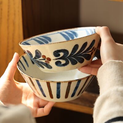 Ramen bowl with "nature" design