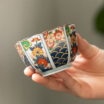 Bol octogonal Arita-yaki avec motifs Ko-Imari