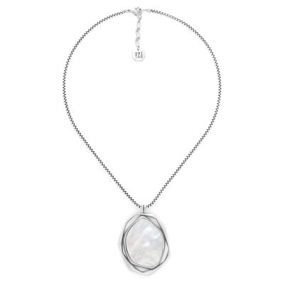 REFLET silver medallion necklace & white mother-of-pearl