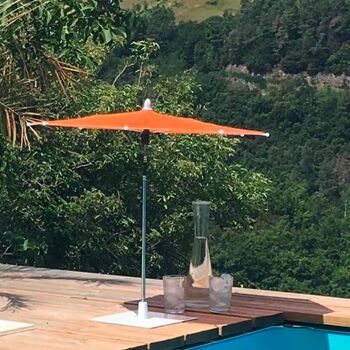 Compra Ombrellone da tavolo - Arancio, balcone con mini ombrellone, ombrellone, ombrellone con base, ombrellone a sbalzo, ombrelli, telo  ombreggiante, base per ombrellone ponderata, refrigeratore per bevande  all'esterno