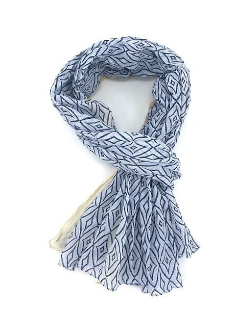 Bufanda o pareo 100 % algodón indio, ideal para verano y playa.