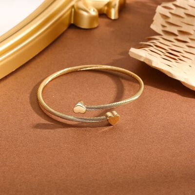 Bracciale Intrecciato Con Cuori Su Punte D'oro