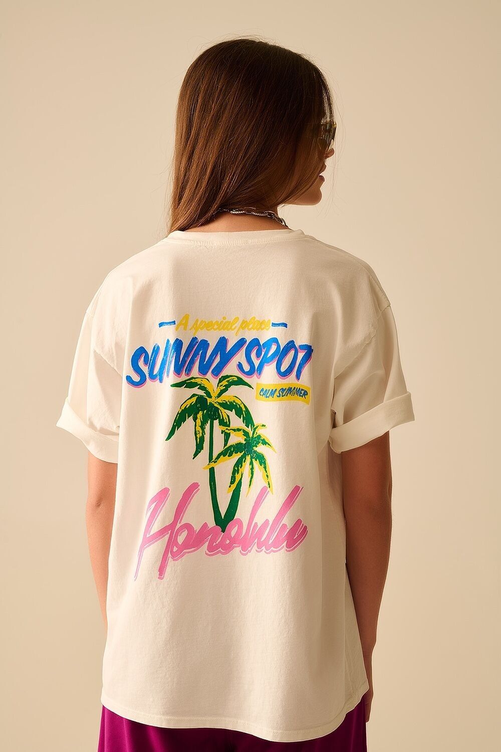 T-shirt bianca made in Italy con grafica Honolulu