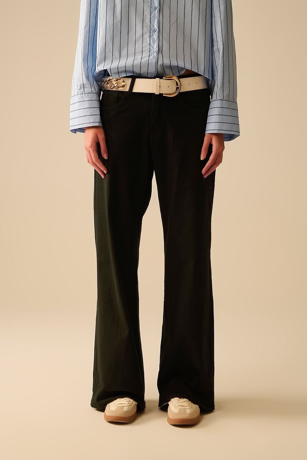 Pantaloni dritti neri a gamba larga