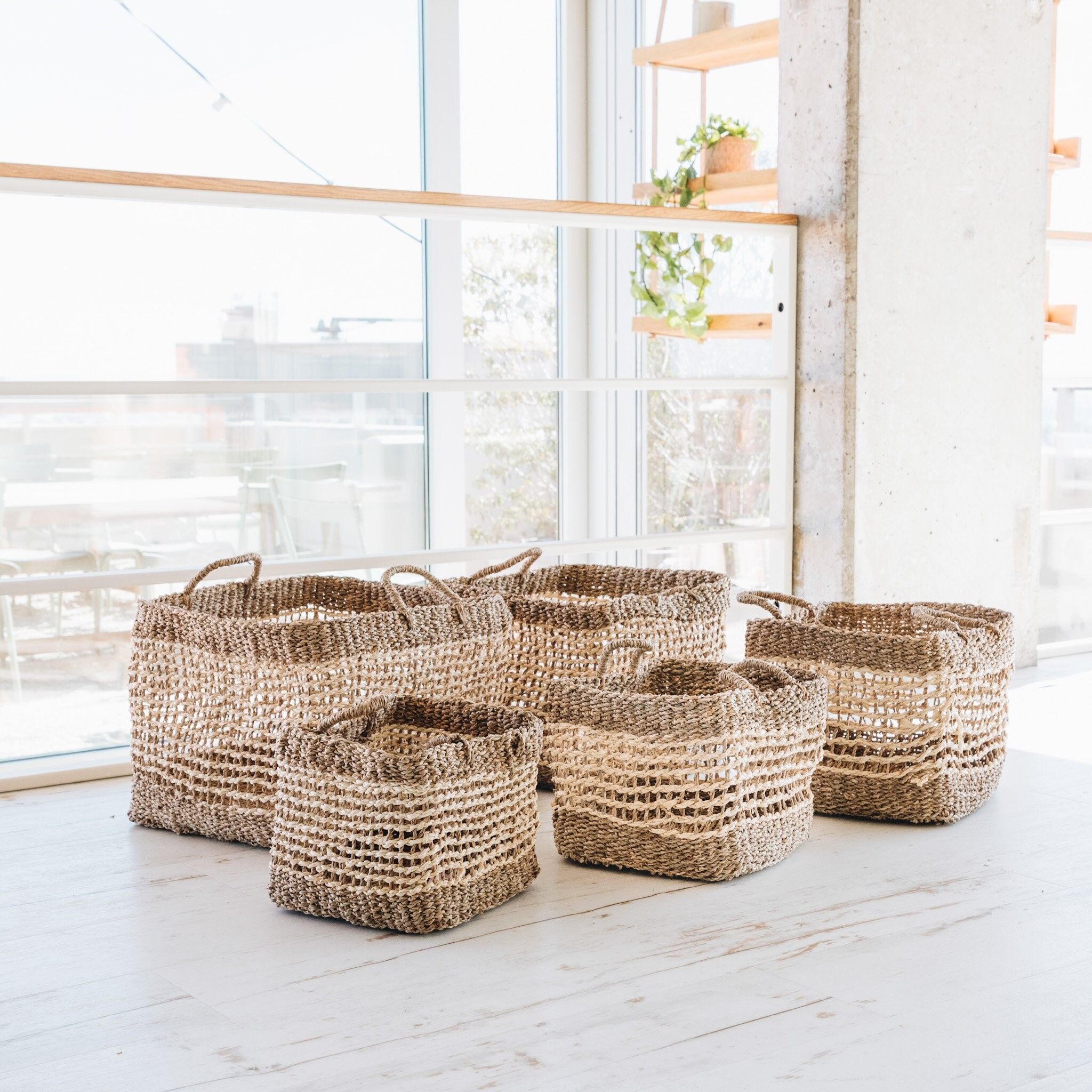 Achat Grand panier rond en paille naturelle en gros