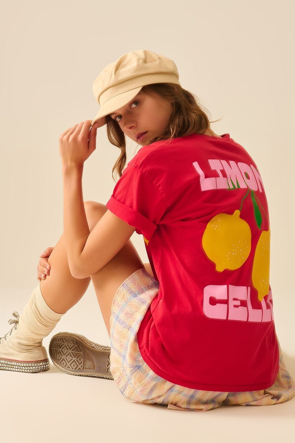 relaxed red t-shirt with lemon print made in Italy