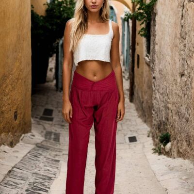 Pantaloni dritti Kimago bordeaux con scollo a V e cintura elastica