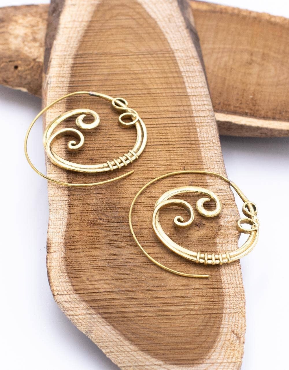 Orecchini intrecciati in stile boho