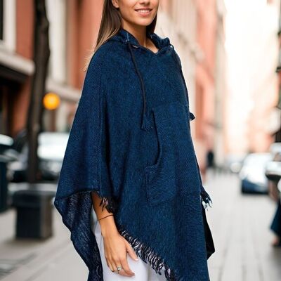 Poncho blu da donna con frange