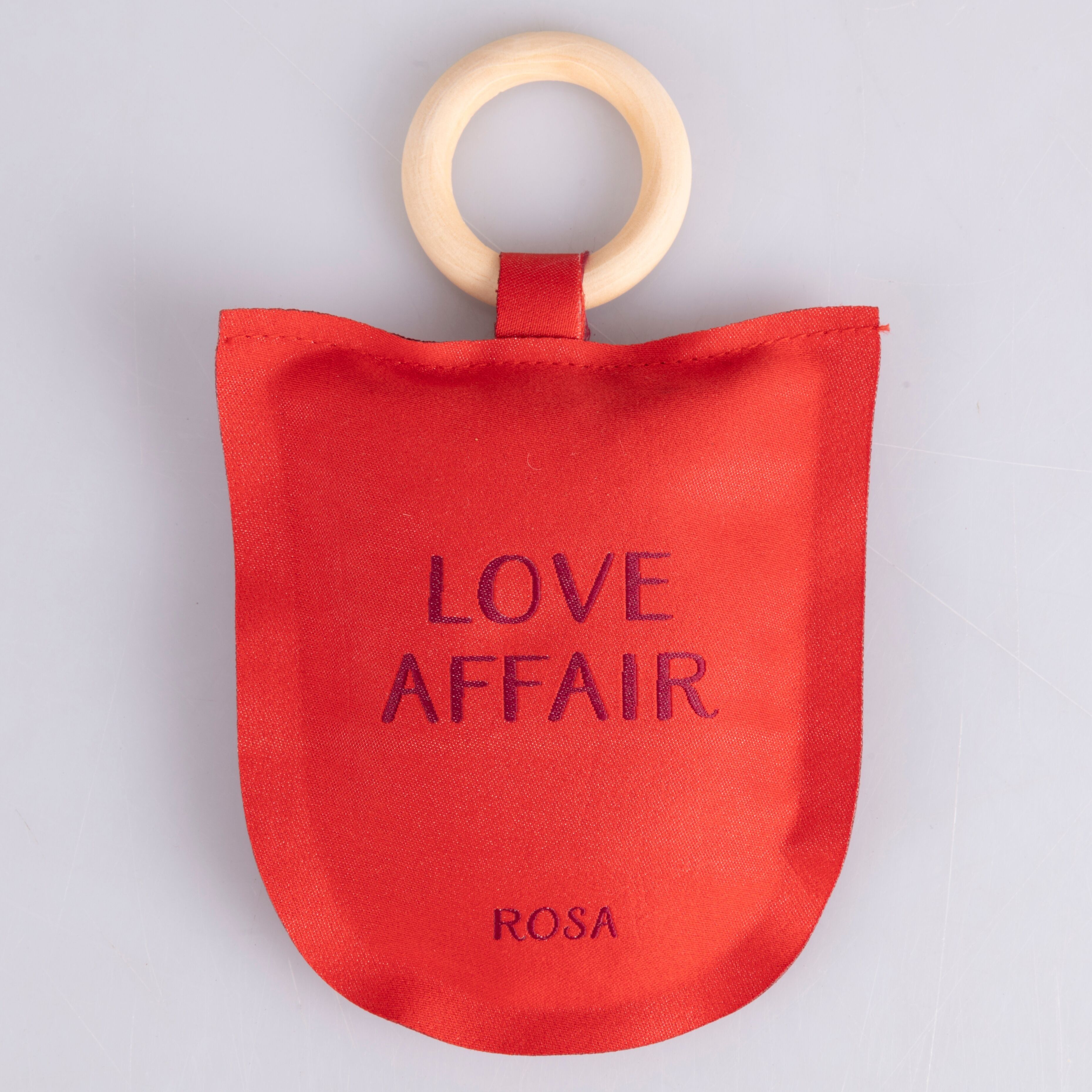 Scented sachet for wardrobes with wooden eyelet, rose fragrance, Love Affair