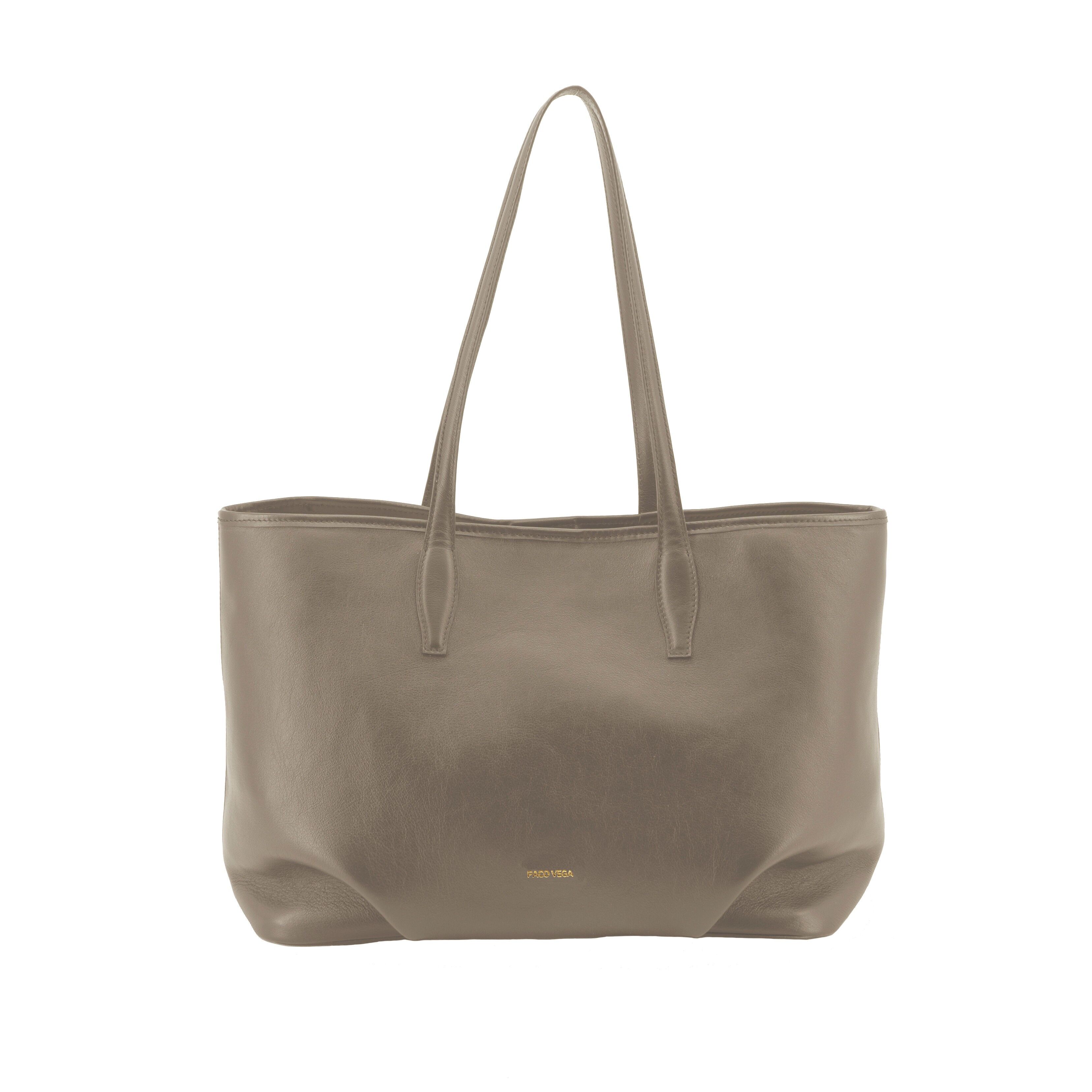 Bolso Azalea estilo shopper fabricado en Ubrique en piel de vacuno color taupe