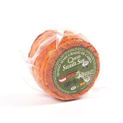 Queso entero mini con pimentón semicurado de cabra | Quesos Sierra Sur