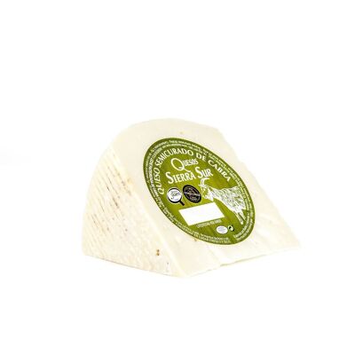 1/8 wedge of semi-cured goat cheese | Super Gold World Cheese Awards 2019 | Quesos Sierra Sur