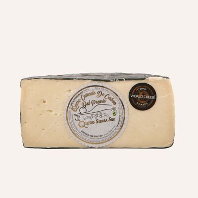 Medium-sized cured goat cheese | Gold World Cheese Awards 2023 | Quesos Sierra Sur