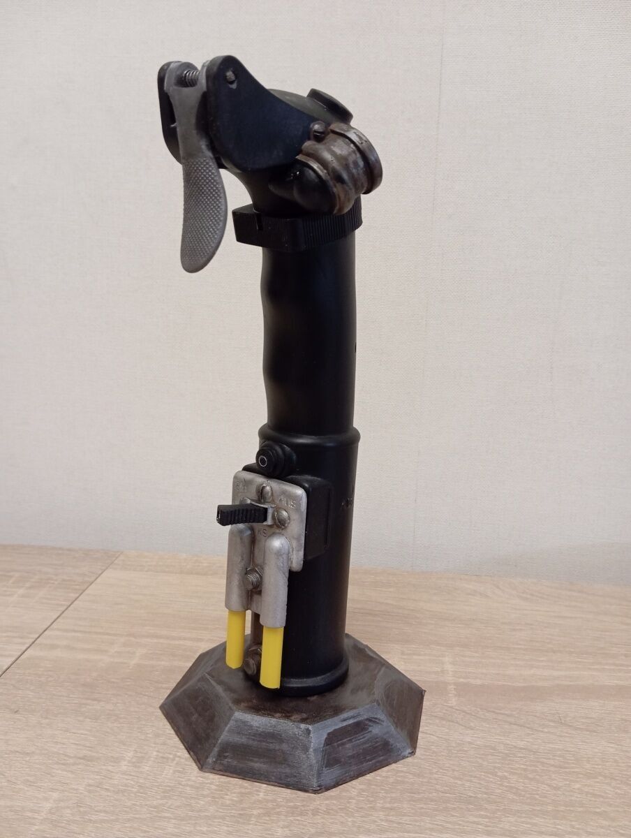 WW2 German Luftwaffe control grip, stick KG-13R - 1:1 scale plastic model