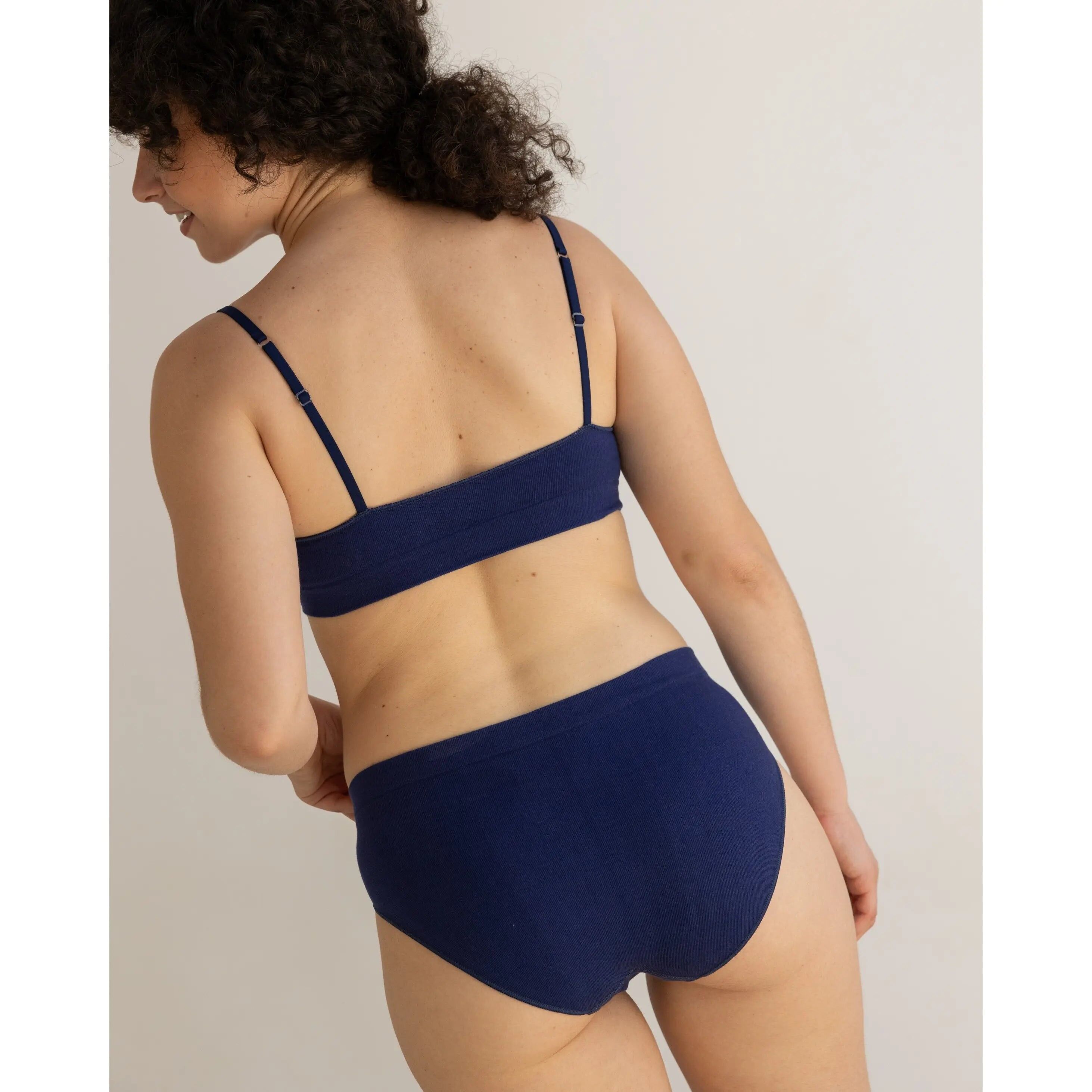 Marineblaue hohe Höschen