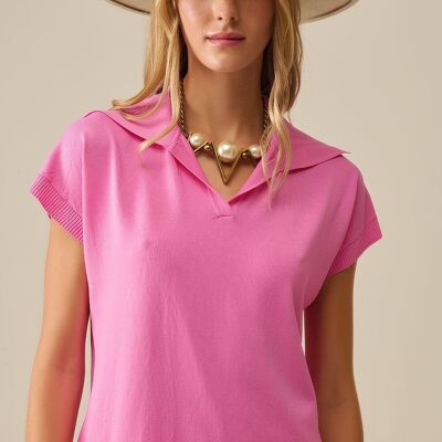 Top de manga corta estilo polo de punto fino en color fucsia