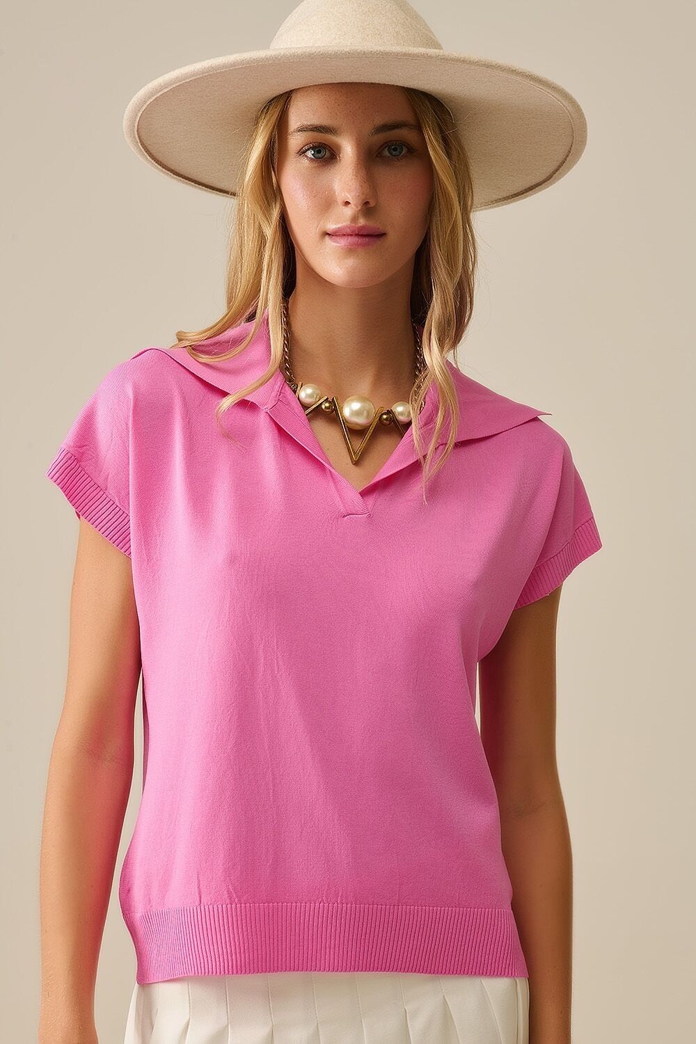 Maglia a maniche corte in stile polo in maglia fine fucsia