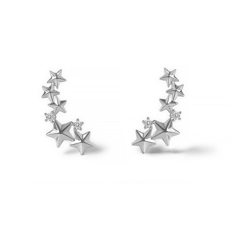 Piccole stelle rampicanti per le orecchie