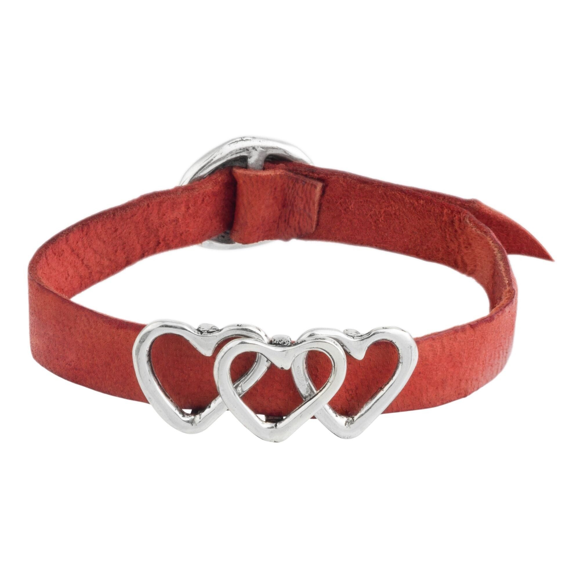 Bracciale in pelle rossa triplo cuore placcato argento