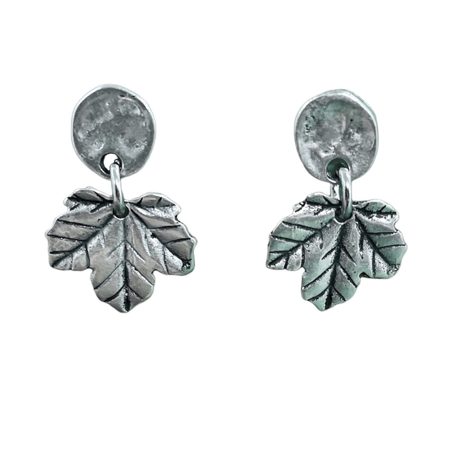 Orecchino pendente in foglia d'argento