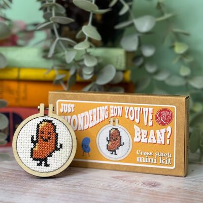 ´¿Sólo me preguntaba cómo te ha ido?' Kit de punto de cruz Mini Matchbox